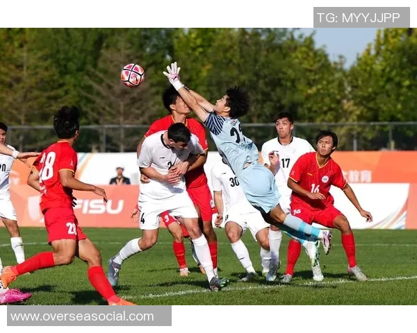 中国大学足球明星崛起之路:青春与梦想交织的绿茵传奇