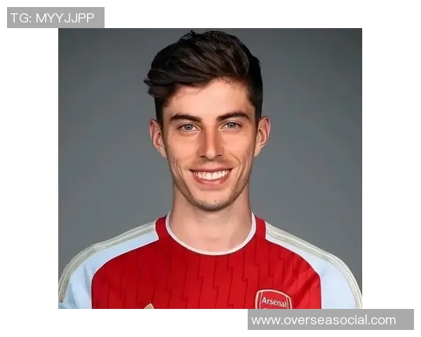 足球明星帅哥穿西服的魅力瞬间展现时尚与运动的完美结合