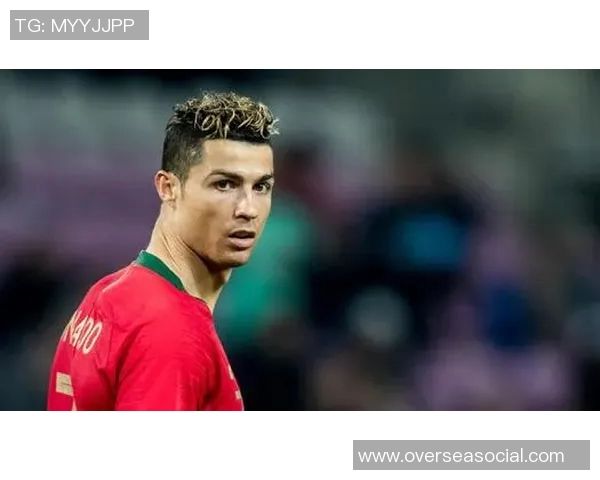 足球明星罗纳尔多的精彩瞬间与传奇生涯全景展示